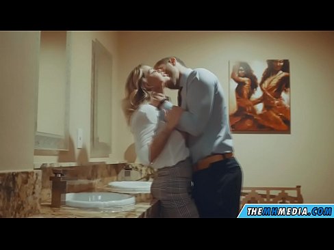 ❤️ Kun povekas blondi viettelee sinut julkisessa vessassa ❤❌ Kaunis porno at fi.rex-porn-com.ru